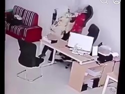2 Wanita Kabid dan Sekdis DPMPTSP Banggai Berkelahi di Dalam Kantor