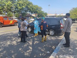 Geger Wanita Tewas dalam Innova Pelat Merah di Parkiran Bandara Juanda