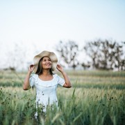 3 Zodiak yang Paling Suka Tampil Apa Adanya Tanpa Perlu Gengsi, Ada Kamu?