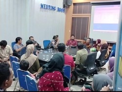 Anak Tak Lolos Sistem Zonasi, Emak-emak Geruduk Disdikbud Kobar