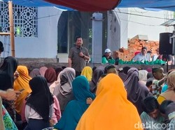 Cek Bantuan Desa Berdaya di Mekarsari, Gubernur Iqbal Janji Perbaikan Jalan