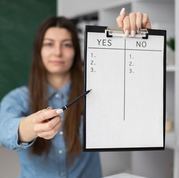 7 Strategi Bertahan di Tengah Kondisi Ekonomi Saat Ini: Do's and Don'ts yang Perlu Kamu Tahu!