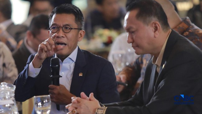 Neraca Dagang Defisit dan PMI Jatuh, DPR Minta Pemerintah Waspada