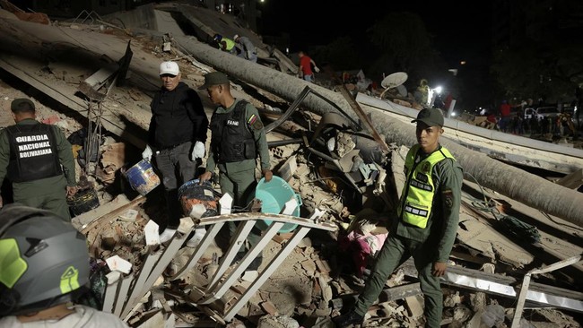 Pencarian Korban Gempa Venezuela yang Terjebak di Reruntuhan