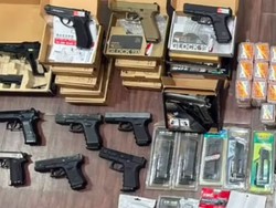 Penyamaran Polisi Ungkap Penjualan Puluhan Airgun di Pelabuhan Priok