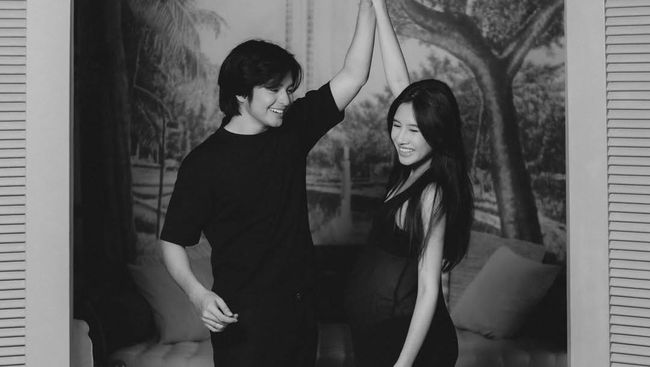 Selalu Mesra, Shenina Cinnamon Bagikan Maternity Shoot Bersama Suami Jelang Melahirkan