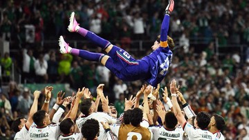 Berita Panas dari Dunia Sport CNN : Ochoa Disambut Meriah Saat Meksiko Tekuk Ceko 3-0