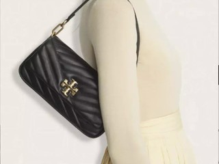 Tory Burch Kira Chevron Flap Shoulder Bag, Tas Luxury untuk Kamu yang Suka Berpenampilan Simpel