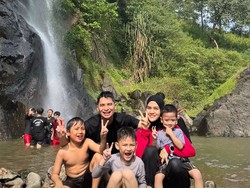 Larissa Chou Gugat Cerai Ikram Rosadi, Potret Liburan Alvin Faiz dan Keluarga Disorot