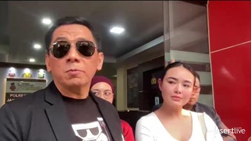 Gosip Terkini Selebriti Insertlive : Amanda Manopo Sambangi Polres Jaksel, Konsultasi Terkait Dugaan Pemalsuan Tanda Tangan