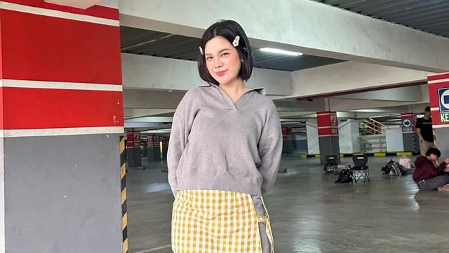 Cerita Sinta Keong Racun Sempat Ikut Suami Tinggal Di Prancis, Kini Ldr Dan Pilih Jadi Desainer