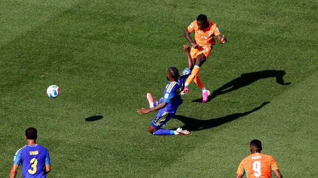 Soccer Football - FIFA World Cup 2026 - Group E - Curacao v Ivory Coast - Philadelphia Stadium, Philadelphia, Pennsylvania, U.S. - June 25, 2026 Ivory Coast's Nicolas Pepe scores their second goal REUTERS/Brian Snyder     TPX IMAGES OF THE DAY
