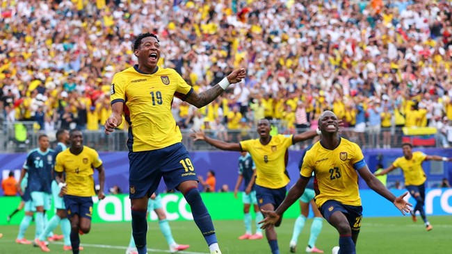 Soccer Football - FIFA World Cup 2026 - Group E - Ecuador v Germany - New York/New Jersey Stadium, East Rutherford, New Jersey, U.S. - June 25, 2026 Ecuador's Gonzalo Plata celebrates scoring their second goal with Moises Caicedo REUTERS/Mike Segar