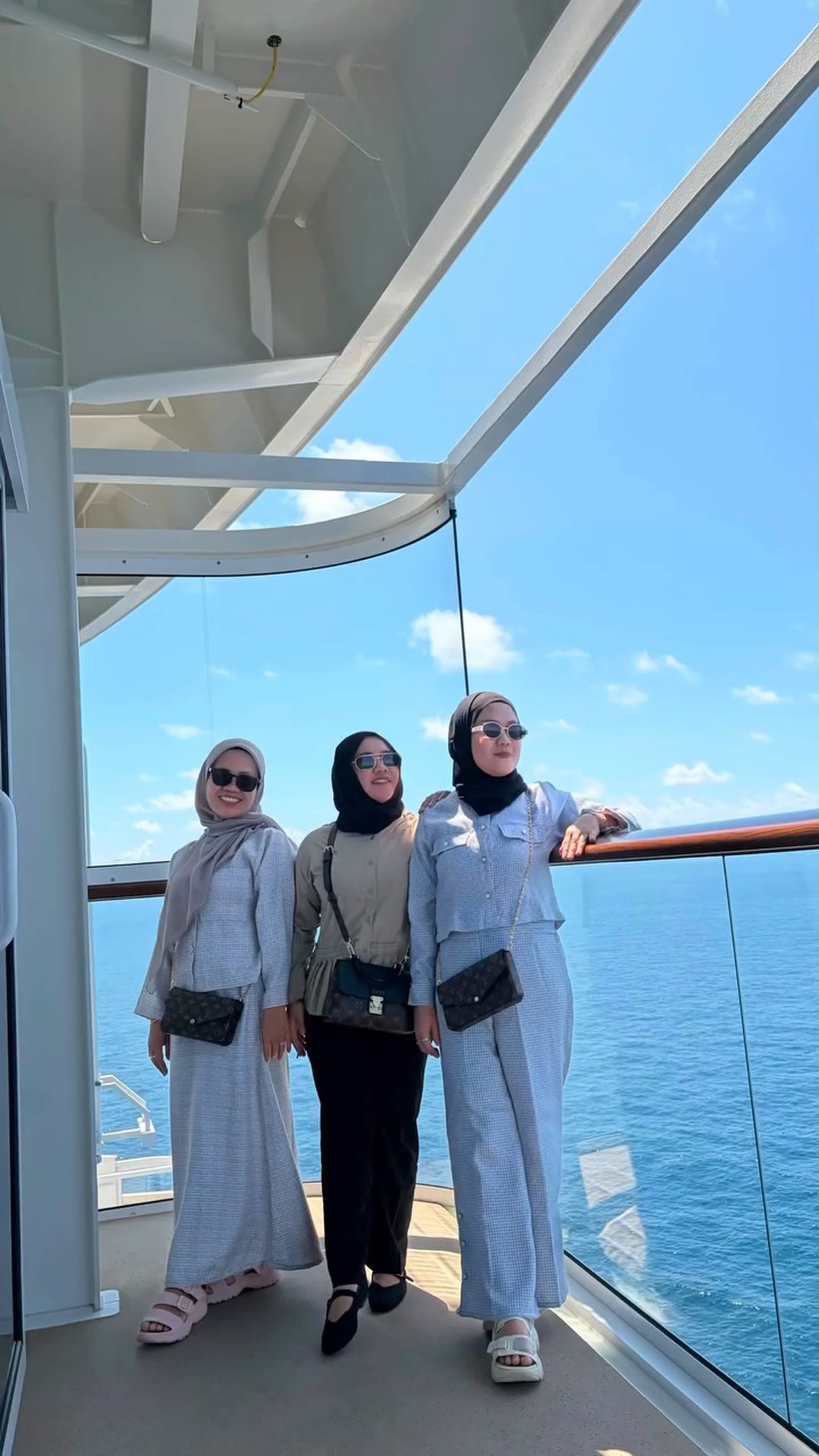 Gaya Sus Rini Pakai Tas Branded Puluhan Juta Jadi Sorotan