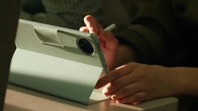 Huawei resmi meluncurkan MatePad Mini di Indonesia dengan harga Rp8,999 juta.