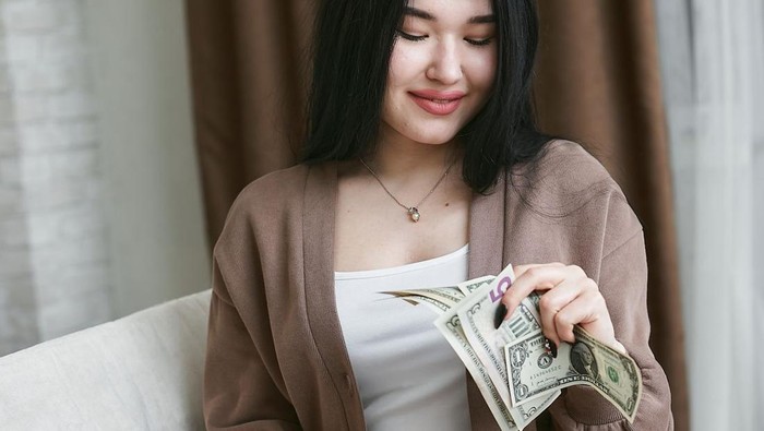 7 Kebiasaan yang Sudah Ditinggalkan Orang dengan Kondisi Finansial Stabil