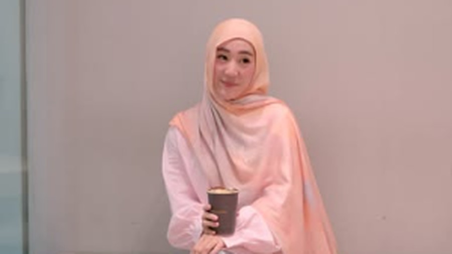 Larissa Chou
