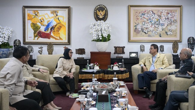 Purbaya Bertemu Kepala BGN, Anggaran MBG Dipangkas Lagi!