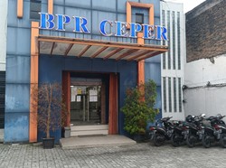 OJK Cabut Izin Bank di Klaten