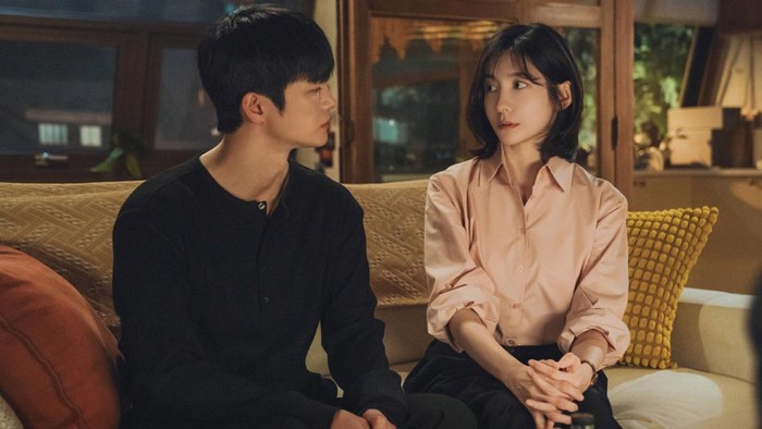 Review Drakor See You at Work Tomorrow, Suguhkan Genre Rom-Com & Office Romance yang Relatable