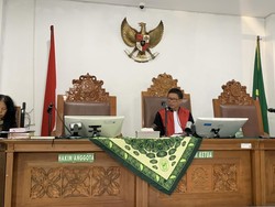 KPK Tak Hadir, Sidang Praperadilan Bos PT JN Ditunda