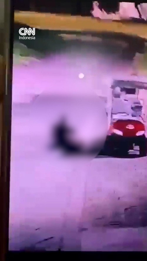 Seorang caddy golf diduga menjadi korban penganiayaan oleh pria berinisial FF di kawasan Lapangan Golf Modernland, Tangerang.