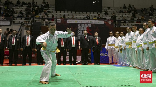 Suasana Pembukaan Kejuaraan Pencak Silat Tingkat Nasional Piala Presiden 2026 di Padepokan Pencak Silat TMII, Jakarta, Jumat, (26/06/2026).