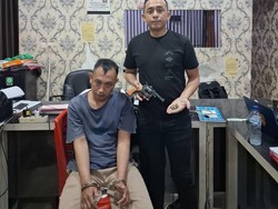 Mandor Perusahaan di OKU Timur Ditangkap Polisi karena Simpan Senpi-Amunisi