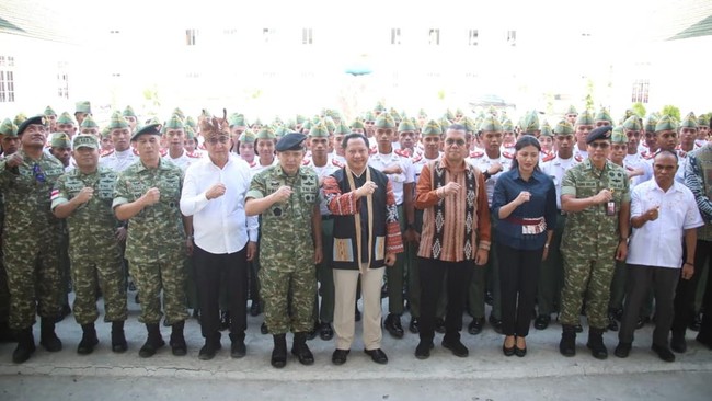 Mendagri Tito Karnavian saat mengunjungi Politeknik 