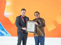 Sambung 206.537 Pipa Air Minum, PAM JAYA dan Pemprov DKI Raih Rekor MURI