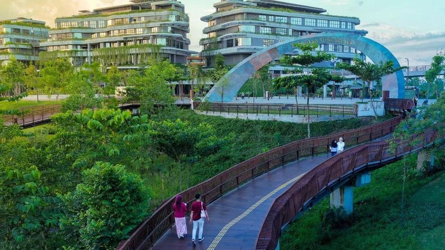 Plaza Seremoni Ibu Kota Nusantara sukses menorehkan prestasi di tingkat internasional dengan meraih penghargaan Honour Award pada arena Malaysia Landscape Architecture Awards (MLAA) 2026 untuk kategori Landscape Design Award (Professional Category).  (Dok. OIKN)