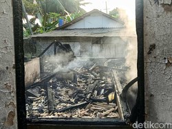 Percikan Listrik Gardu PLN Hanguskan 5 Rumah di Cisolok Sukabumi