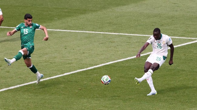 Soccer Football - FIFA World Cup 2026 - Group I - Senegal v Iraq - Toronto Stadium, Toronto, Canada - June 26, 2026 Senegal's Pape Gueye scores their third goal REUTERS/Thomas Mukoya