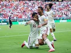 Soccer Football - FIFA World Cup 2026 - Group H - Uruguay v Spain - Estadio Guadalajara, Guadalajara, Mexico - June 26, 2026 Spain's Alex Baena celebrates scoring their first goal with Marc Cucurella and Rodri REUTERS/Eloisa Sanchez     TPX IMAGES OF