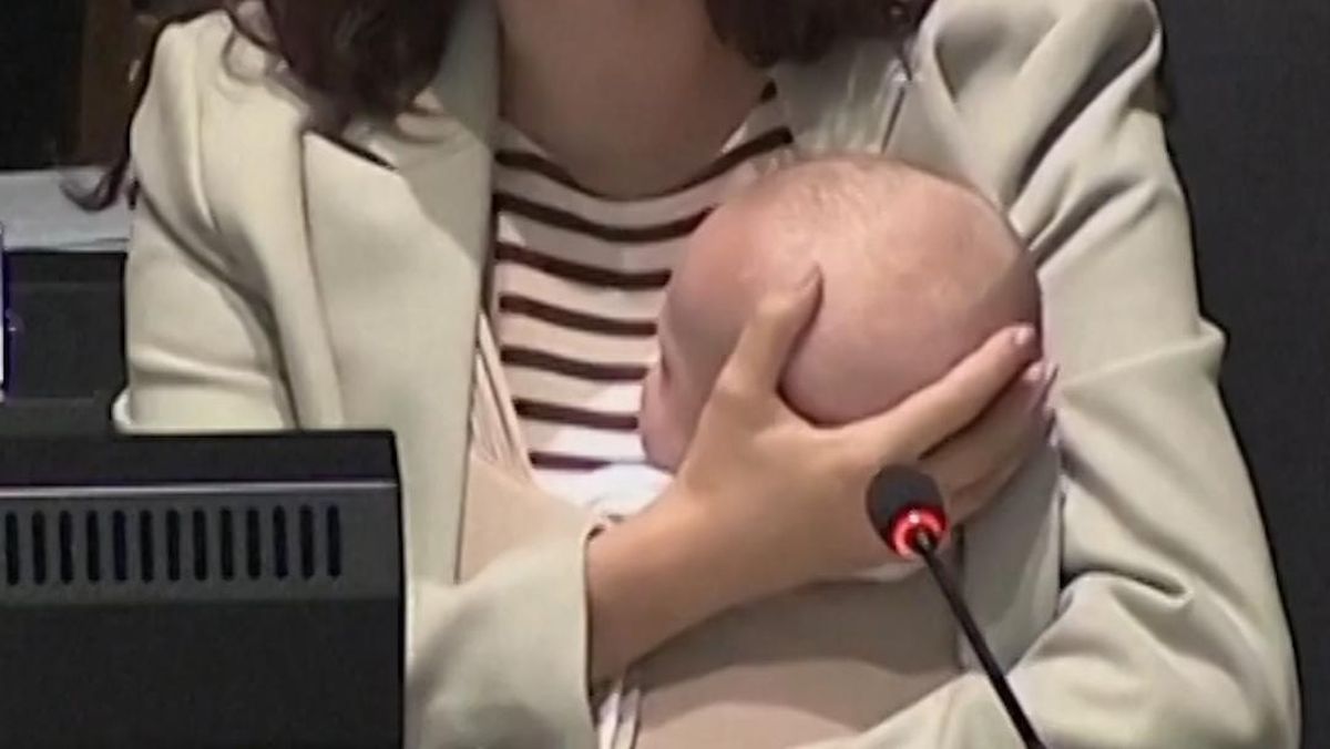 Aksi Menteri Perempuan Swedia Bawa Bayi ke Rapat EU Jadi Sorotan