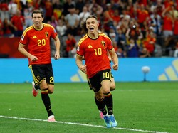 Soccer Football - FIFA World Cup 2026 - Group G - New Zealand v Belgium - BC Place, Vancouver, Canada - June 26, 2026 Belgium's Leandro Trossard celebrates scoring their first goal REUTERS/Albert Gea