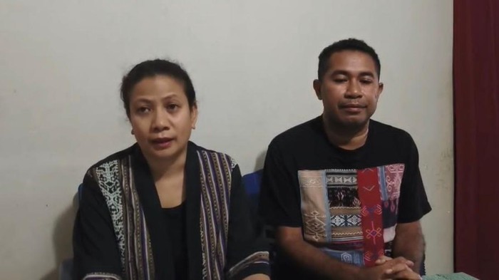 Anggota DPRD TTU, Veronika Lake, didampingi suaminya, Redem Kono, saat memberikan keterangan kepada sejumlah wartawan, Minggu (28/6/2026). (Dok. Pribadi Veronika)