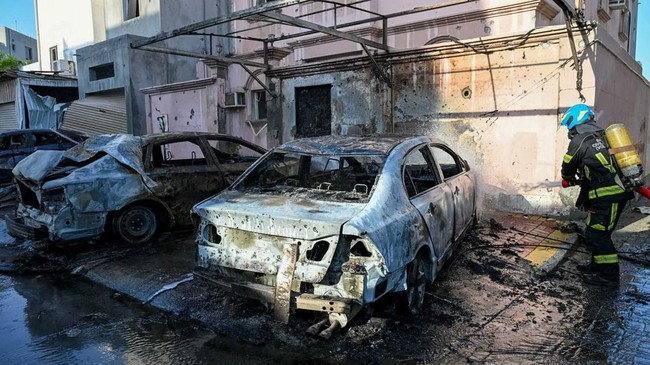 Balas Gempuran AS, Iran Luncurkan Serangan ke Bahrain