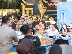 Jelang Hut Bhayangkara ke-80, Polri-Bobon Santoso Masak Besar di CFD Jakarta