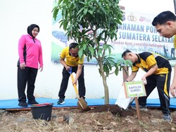 Polda Sumsel Luncurkan Gerakan Tanam 10.000 Pohon Sambut Hari Bhayangkara