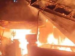 3 Rumah Hangus Terbakar di Tuminting Manado, 1 Pemuda Tewas Terjebak