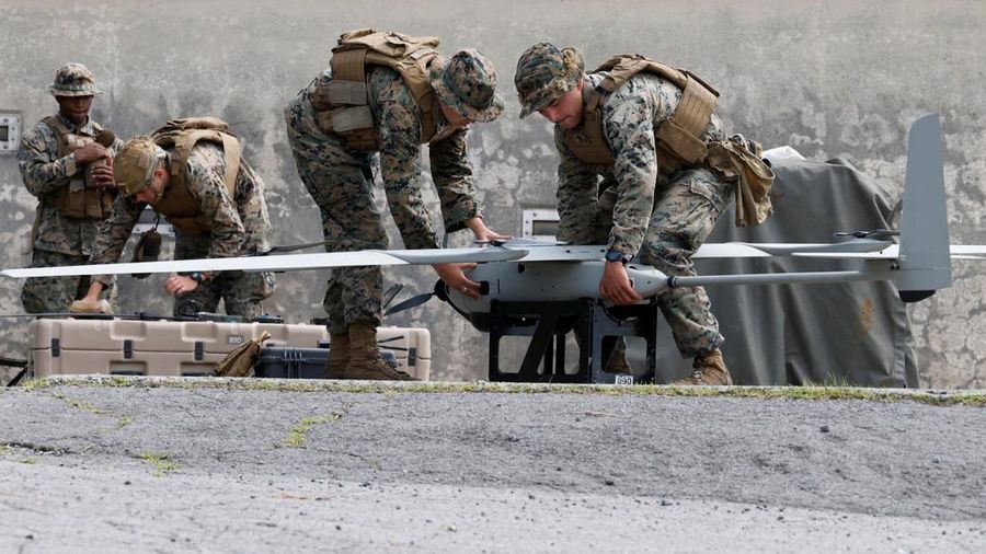 Marinir AS dan Pasukan Bela Diri Jepang menggelar latihan tembak langsung campuran sebagai bagian dari latihan tahunan Resolute Dragon di Yufu, Prefektur Oita, Jepang, Minggu (28/6/2026). (REUTERS/Kim Kyung-Hoon)