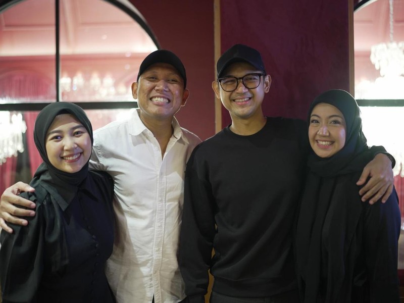 Ultah ke-38 Oki Rengga Makin Spesial, Istri Datangkan Bondan Prakoso