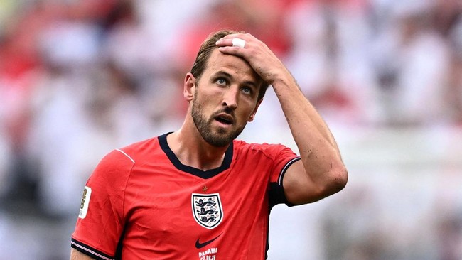Soccer Football - FIFA World Cup 2026 - Group L - Panama v England - New York/New Jersey Stadium, East Rutherford, New Jersey, U.S. - June 27, 2026 England's Harry Kane reacts after a missed chance REUTERS/Dylan Martinez     TPX IMAGES OF THE DAY