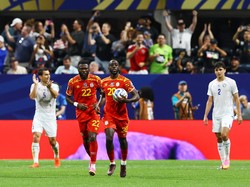 Soccer Football - FIFA World Cup 2026 - Group K - DR Congo v Uzbekistan - Atlanta Stadium, Atlanta, Georgia, U.S. - June 27, 2026 DR Congo's Yoane Wissa celebrates scoring their first goal from the penalty spot with Chancel Mbemba REUTERS/Bernadett S