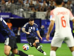 Soccer Football - FIFA World Cup 2026 - Group J - Jordan v Argentina - Dallas Stadium, Arlington, Texas, U.S. - June 27, 2026
Argentina's Lionel Messi scores their third goal from a free kick IMAGN IMAGES via Reuters/Tim Heitman     TPX IMAGES OF TH