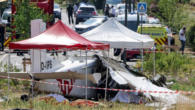 11 Orang Tewas dalam Kecelakaan Pesawat di Prancis