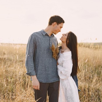 4 Zodiak yang Paling Romantis Menurut Astrologi