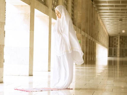 Bacaan Doa Iftitah Allahu Akbar Kabiro Walhamdulillahi Katsiro