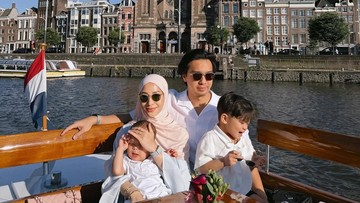 Gosip Terkini Selebriti Insertlive : Nikita Willy Rayakan Ultah di Belanda, Naik Privat Yacht Keliling Kanal Amsterdam